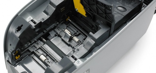 Изображение Карточный принтер Zebra ZXP1; односторонний, USB, ПО Card Studio Standard, камера, YMCKO лента, 100 карт, Z11-0000B000EM00 от магазина СканСтор фото 5